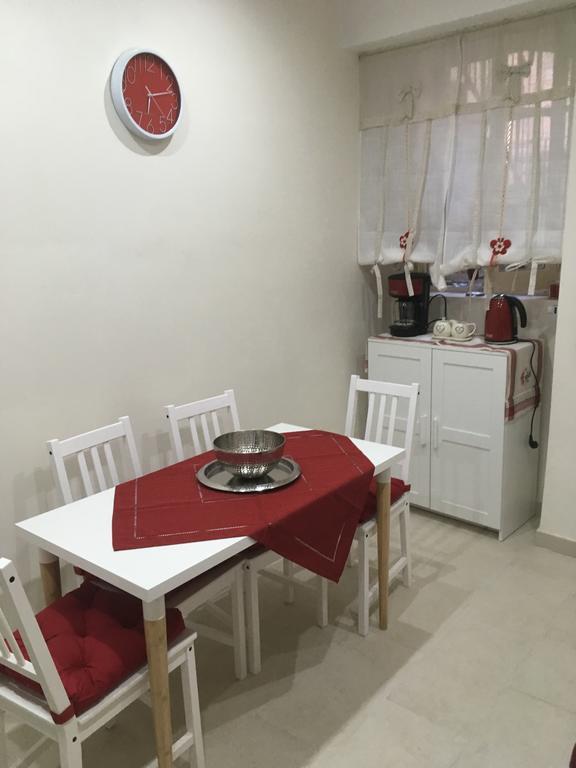 סירקוזה Il Vinile Apartment מראה חיצוני תמונה